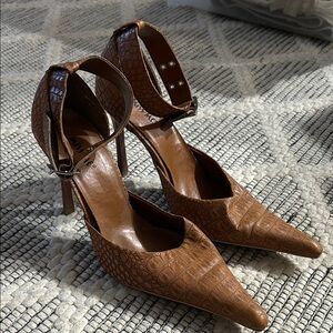 Brown crocodile-embossed leather pointed-toe ankle-strap high heels- Miss Me 8